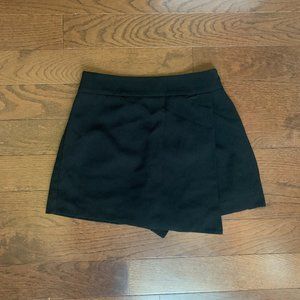 Forever 21 Black Skort